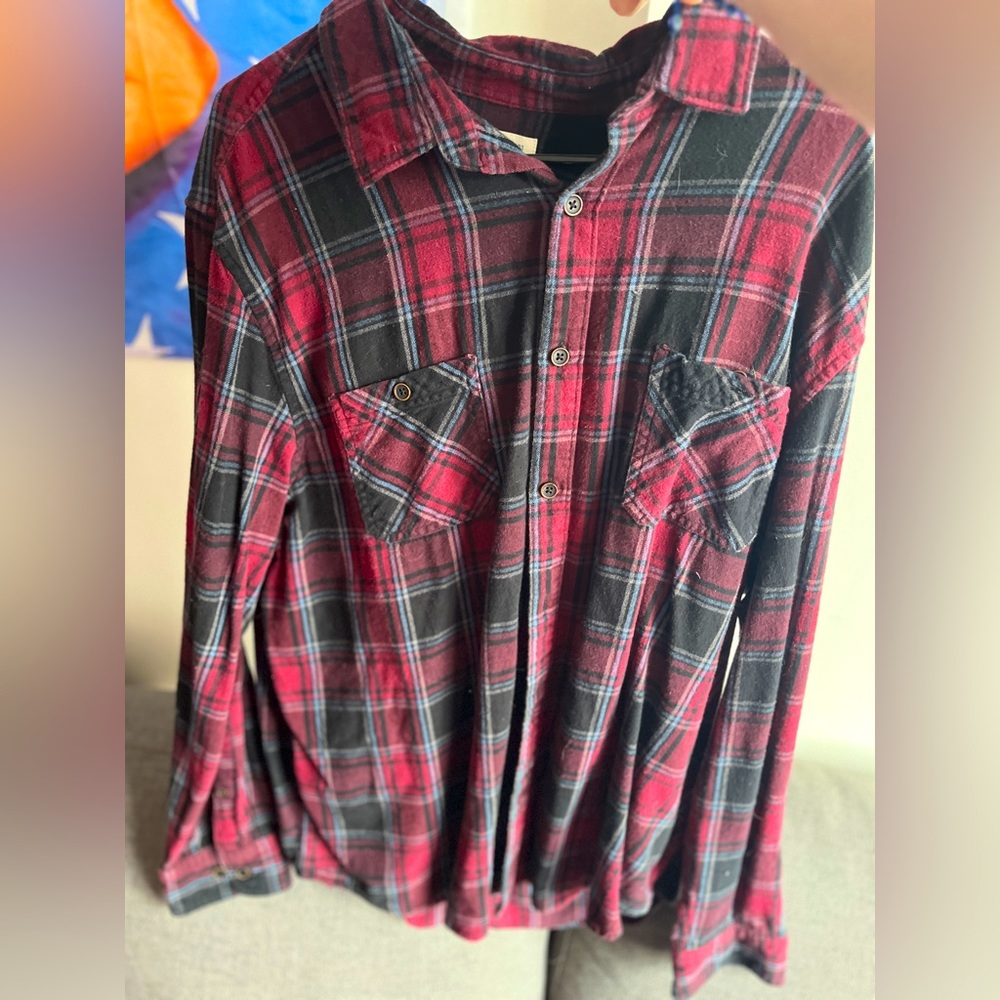 Used Men’s Urban Pipeline Flannel | XXL | Red & Black Checker